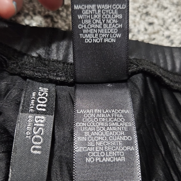 NEW Faux Leather Leggings - Picture 6 of 12